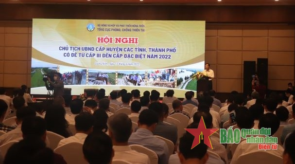 Hội nghị lãnh đạo ủy ban nhân dân cấp huyện về công tác quản lý, bảo vệ đê điều